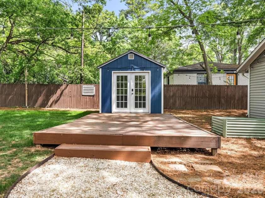 1617 Pegram Street, Charlotte, NC 28205.  MLS# CAR4369427, YatesRealty ID 19152. 