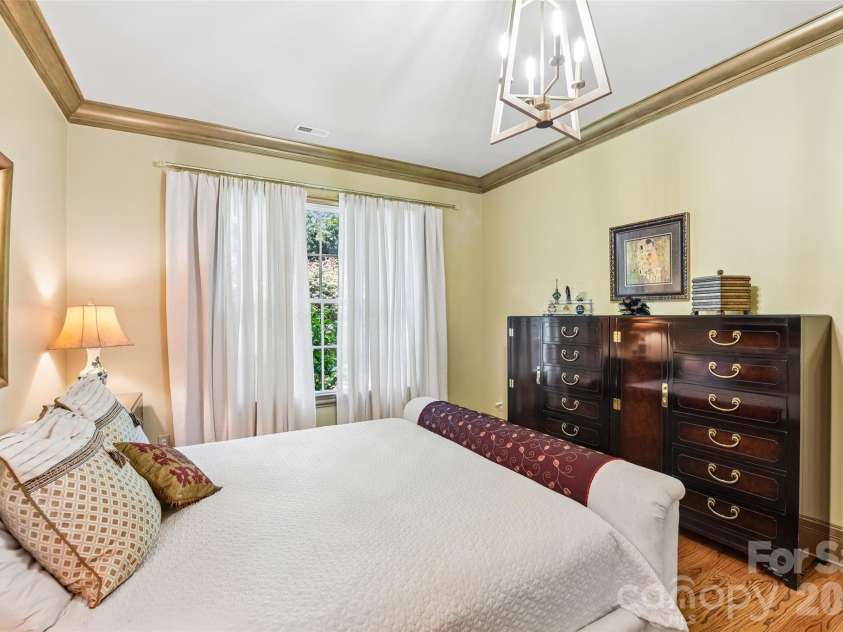 5208 Shepley Court, Charlotte, NC 28226.  MLS# CAR4366293, YatesRealty ID 19154. 