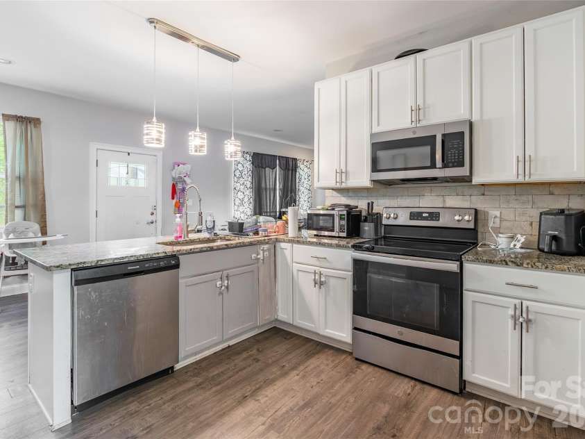 1151 Calhoun Street, Rock Hill, SC 29732.  MLS# CAR4372613, YatesRealty ID 19155. 