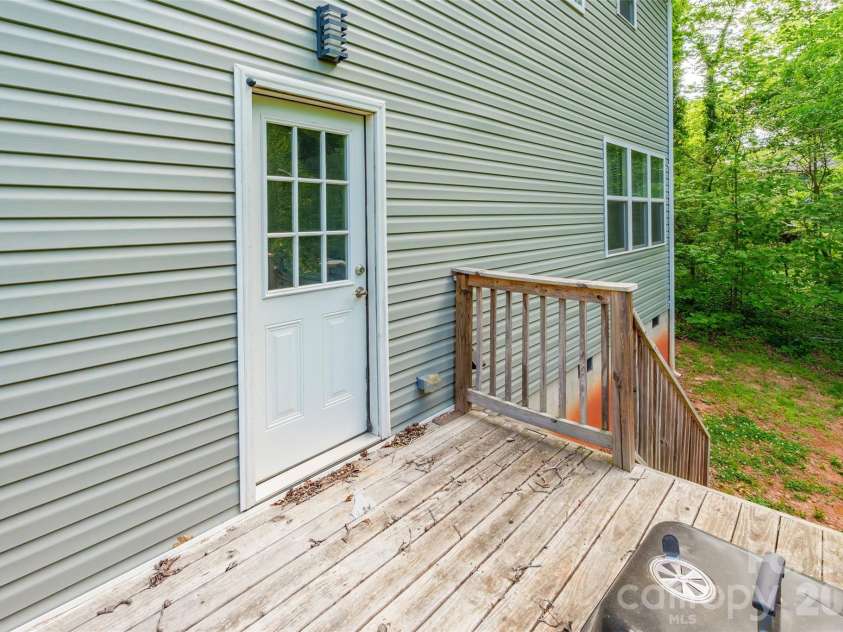 1151 Calhoun Street, Rock Hill, SC 29732.  MLS# CAR4372613, YatesRealty ID 19155. 