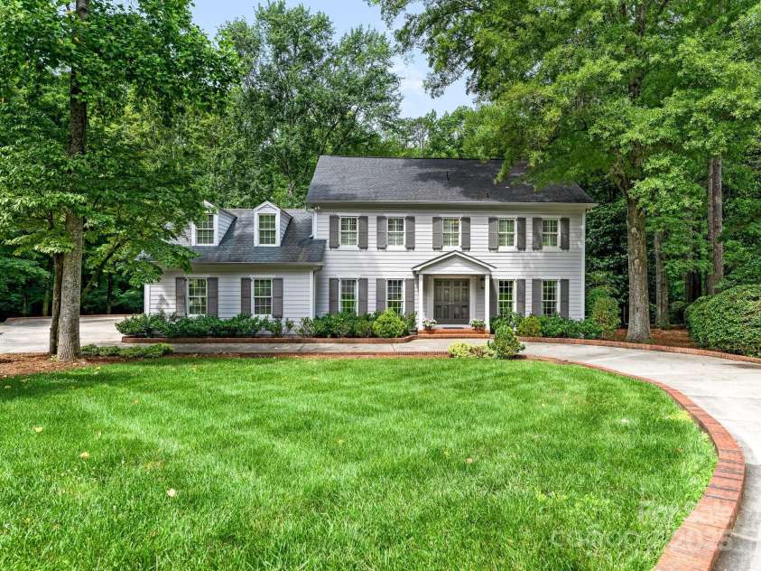 2141 Halford Place, Charlotte, NC 28211.  MLS# CAR4269918, YatesRealty ID 19155. 