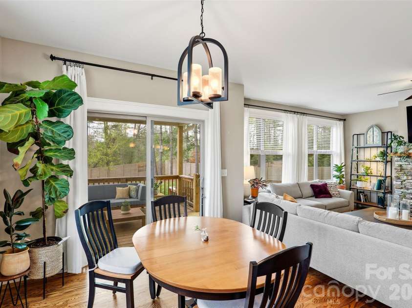 21 Wood Path Lane, Arden, NC 28704.  MLS# CAR4372513, YatesRealty ID 19156. 