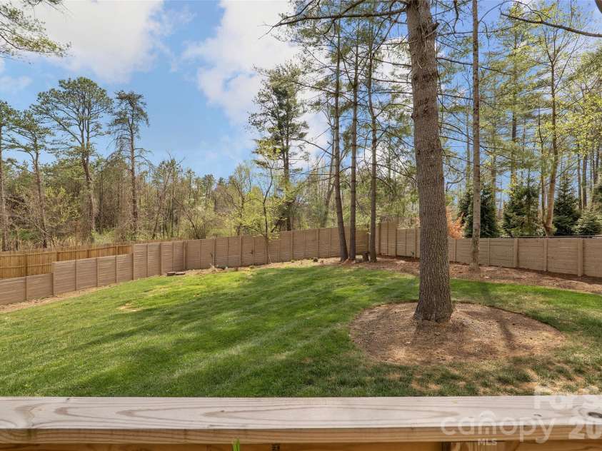 21 Wood Path Lane, Arden, NC 28704.  MLS# CAR4372513, YatesRealty ID 19156. 