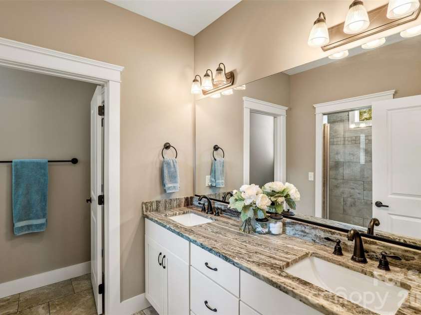 21 Wood Path Lane, Arden, NC 28704.  MLS# CAR4372513, YatesRealty ID 19156. 