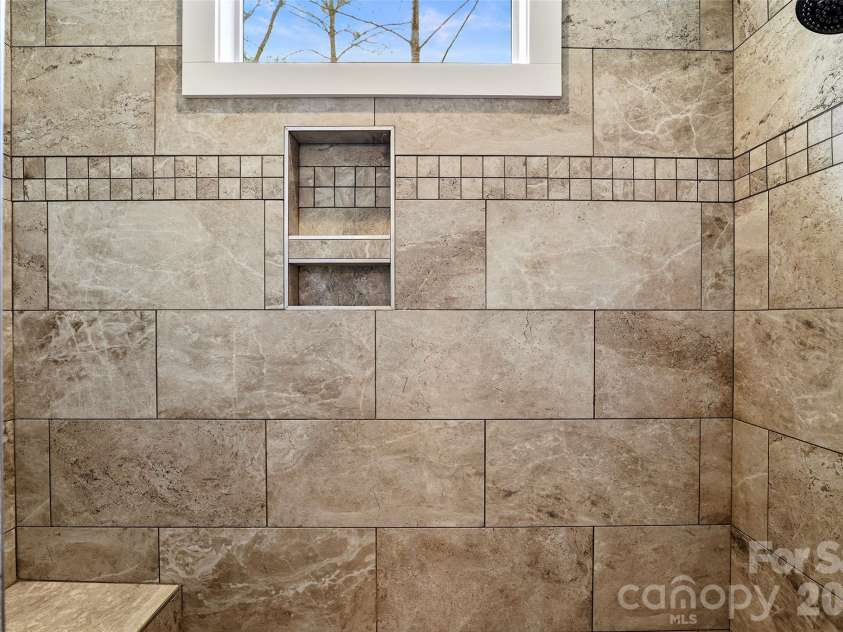 21 Wood Path Lane, Arden, NC 28704.  MLS# CAR4372513, YatesRealty ID 19156. 