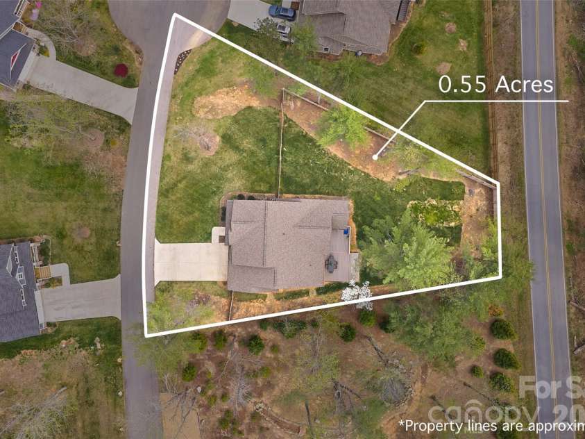 21 Wood Path Lane, Arden, NC 28704.  MLS# CAR4372513, YatesRealty ID 19156. 