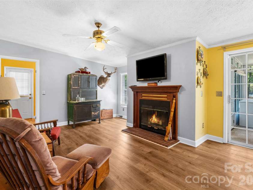 1551 Charlotte Highway, York, SC 29745.  MLS# CAR4372626, YatesRealty ID 19157. 