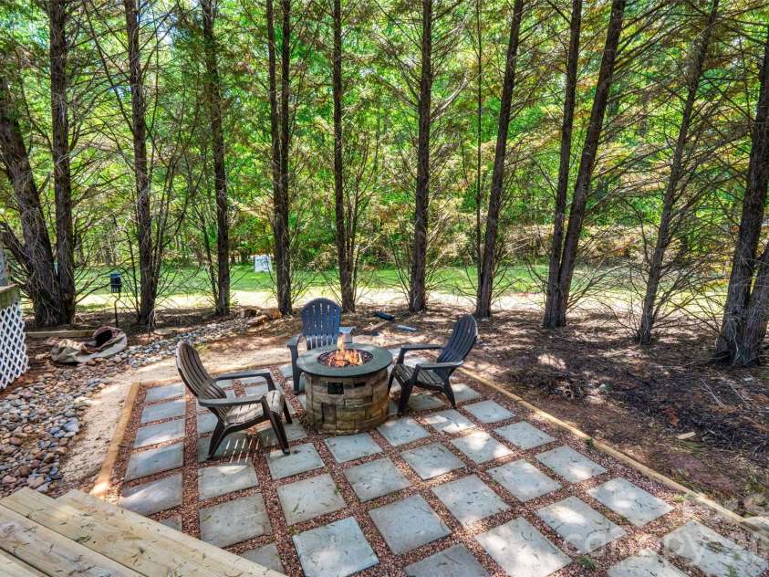 1551 Charlotte Highway, York, SC 29745.  MLS# CAR4372626, YatesRealty ID 19157. 