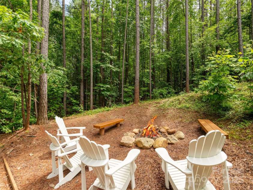 168 Chasewood Drive, Rutherfordton, NC 28139.  MLS# CAR4268905, YatesRealty ID 19157. 