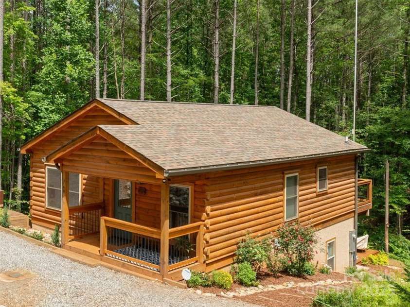 168 Chasewood Drive, Rutherfordton, NC 28139.  MLS# CAR4268905, YatesRealty ID 19157. 