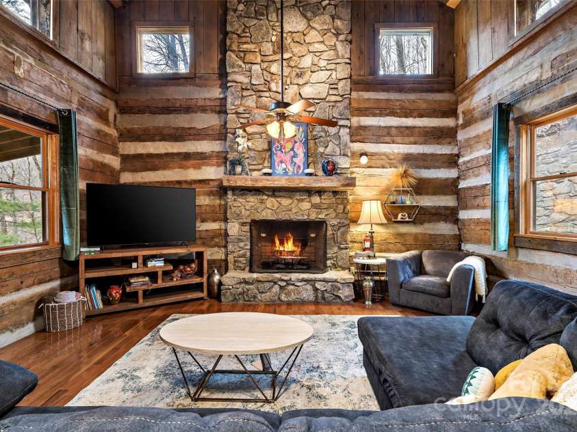 1495 El Miner Drive, Mars Hill, NC 28754.  MLS# CAR4265519, YatesRealty ID 19158. 