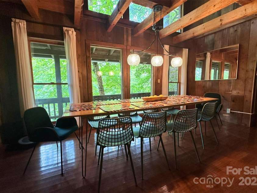 1495 El Miner Drive, Mars Hill, NC 28754.  MLS# CAR4265519, YatesRealty ID 19158. 