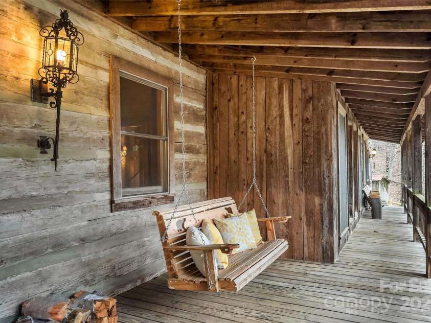 1495 El Miner Drive, Mars Hill, NC 28754.  MLS# CAR4265519, YatesRealty ID 19158. Late Fall/Winter