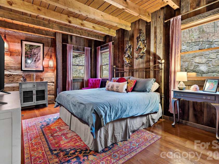 1495 El Miner Drive, Mars Hill, NC 28754.  MLS# CAR4316790, YatesRealty ID 19158. 