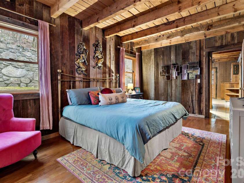 1495 El Miner Drive, Mars Hill, NC 28754.  MLS# CAR4316790, YatesRealty ID 19158. 