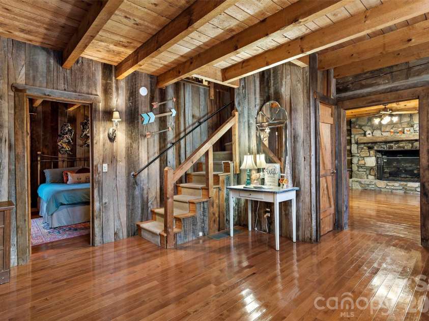 1495 El Miner Drive, Mars Hill, NC 28754.  MLS# CAR4316790, YatesRealty ID 19158. 