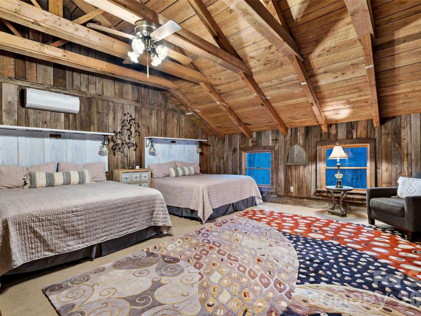 1495 El Miner Drive, Mars Hill, NC 28754.  MLS# CAR4316790, YatesRealty ID 19158. 