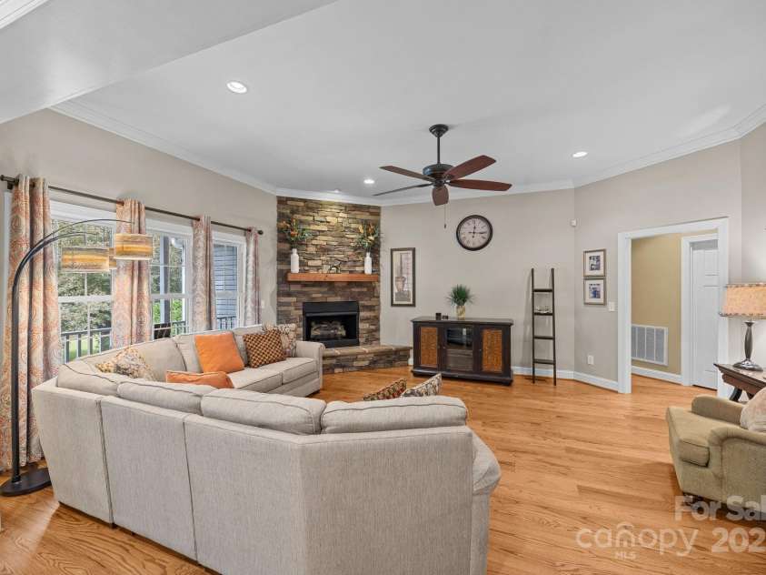 230 Shag Bark Lane, Salisbury, NC 28146.  MLS# CAR4257642, YatesRealty ID 19159. Living room