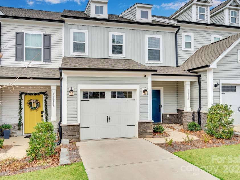 11012 Pagebrook Lane, Charlotte, NC 28214.  MLS# CAR4328081, YatesRealty ID 1916. 