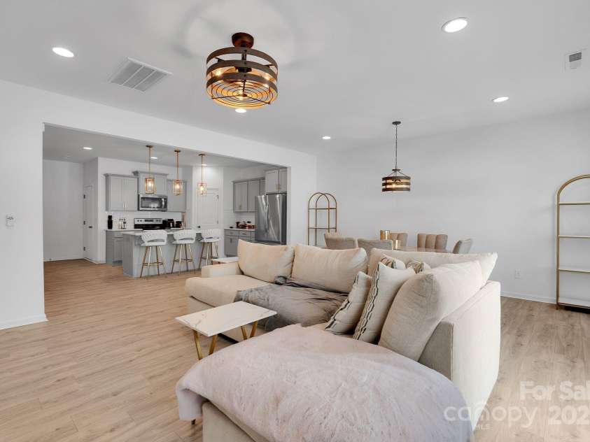 11012 Pagebrook Lane, Charlotte, NC 28214.  MLS# CAR4328081, YatesRealty ID 1916. 