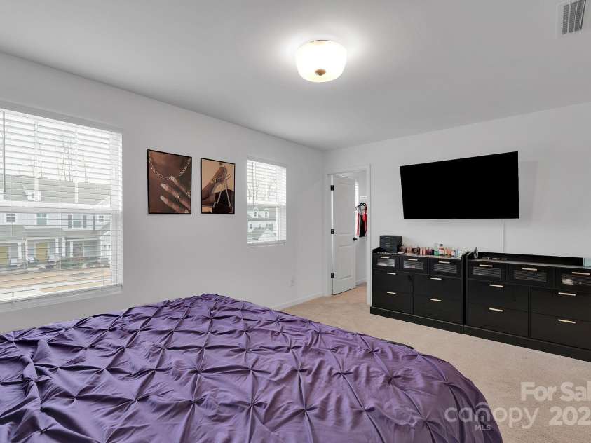 11012 Pagebrook Lane, Charlotte, NC 28214.  MLS# CAR4328081, YatesRealty ID 1916. 