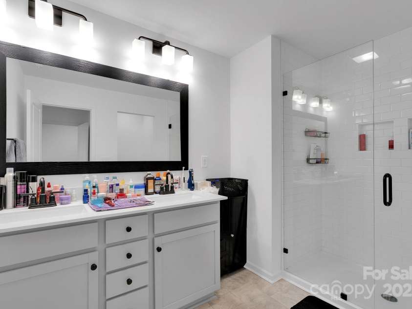 11012 Pagebrook Lane, Charlotte, NC 28214.  MLS# CAR4328081, YatesRealty ID 1916. 