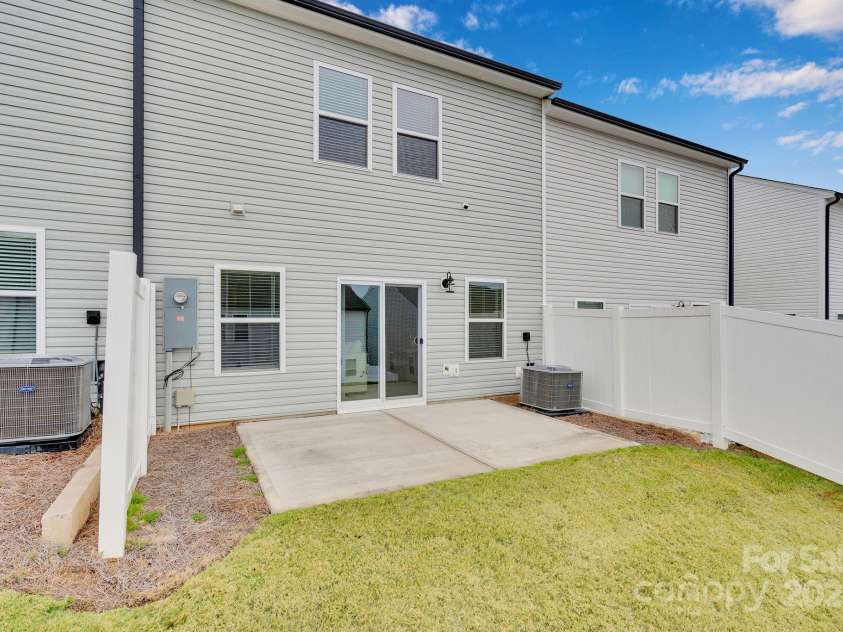 11012 Pagebrook Lane, Charlotte, NC 28214.  MLS# CAR4328081, YatesRealty ID 1916. 