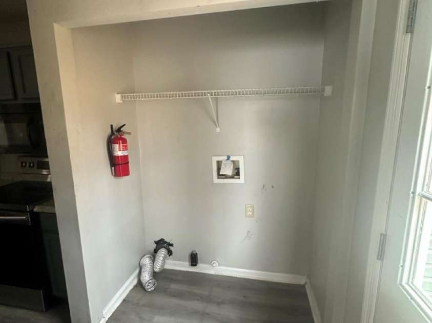 2000 Teddington Drive, Charlotte, NC 28214.  MLS# CAR4327187, YatesRealty ID 1916. 