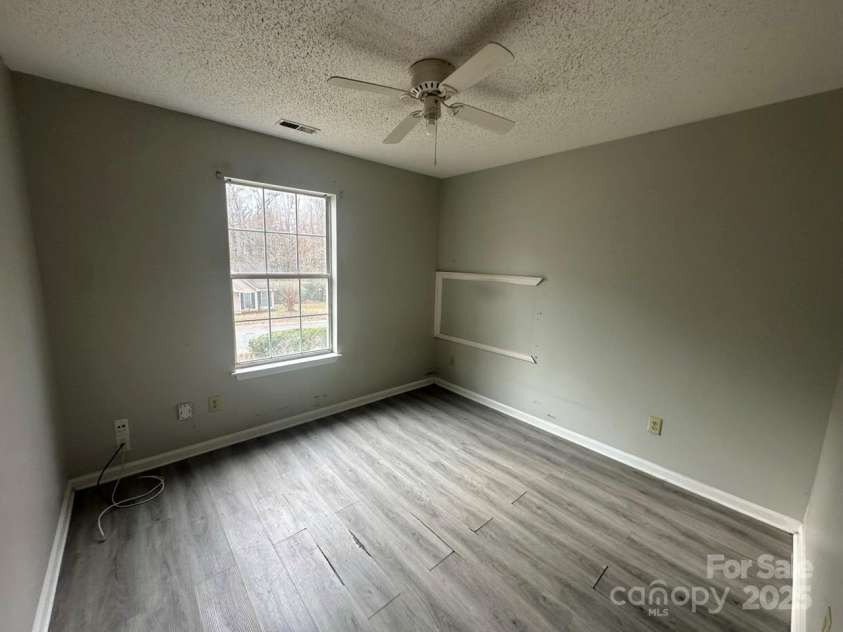 2000 Teddington Drive, Charlotte, NC 28214.  MLS# CAR4327187, YatesRealty ID 1916. 