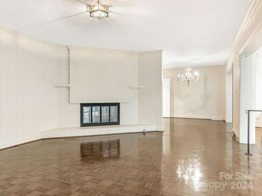 3531 Sharon Road, Charlotte, NC 28211.  MLS# CAR4197911, YatesRealty ID 1916. Den