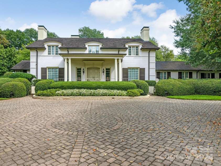 3531 Sharon Road, Charlotte, NC 28211.  MLS# CAR4197911, YatesRealty ID 1916. Front Exterior