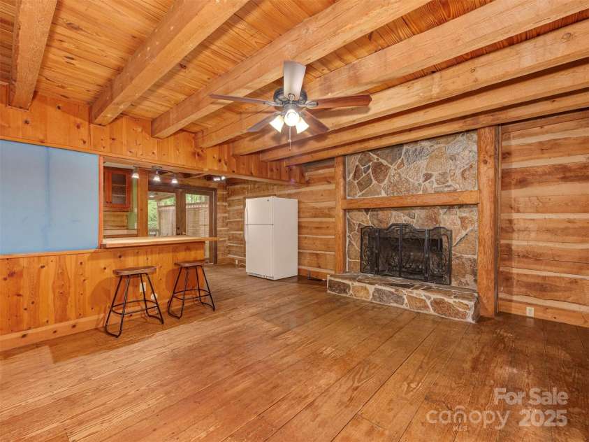 5109 Walnut Grove Lane, Charlotte, NC 28227.  MLS# CAR4270283, YatesRealty ID 19160. 