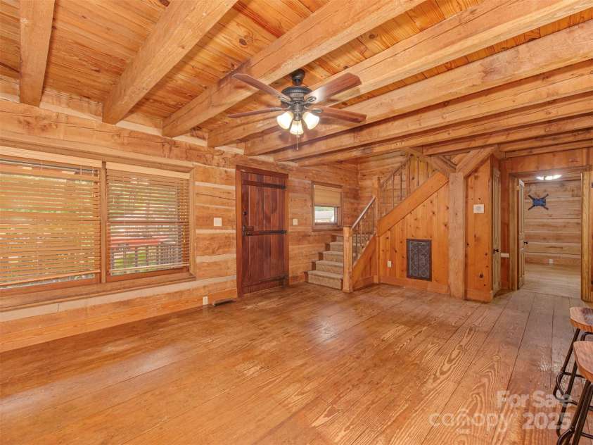 5109 Walnut Grove Lane, Charlotte, NC 28227.  MLS# CAR4270283, YatesRealty ID 19160. 