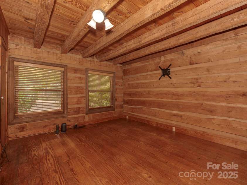 5109 Walnut Grove Lane, Charlotte, NC 28227.  MLS# CAR4270283, YatesRealty ID 19160. 