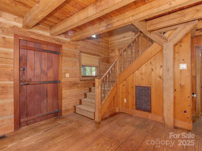 5109 Walnut Grove Lane, Charlotte, NC 28227.  MLS# CAR4270283, YatesRealty ID 19160. 