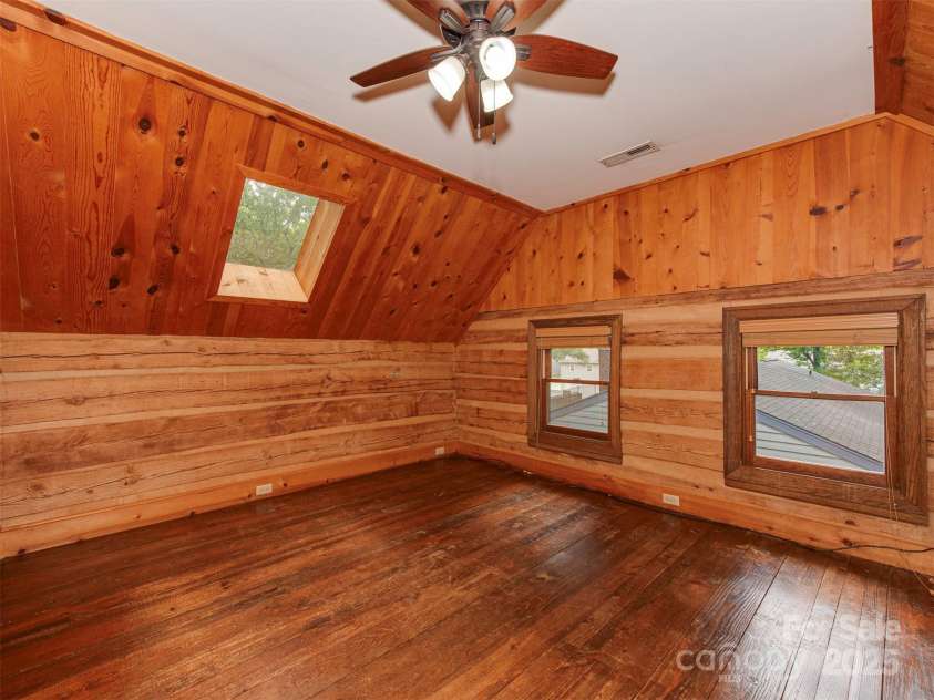 5109 Walnut Grove Lane, Charlotte, NC 28227.  MLS# CAR4270283, YatesRealty ID 19160. 