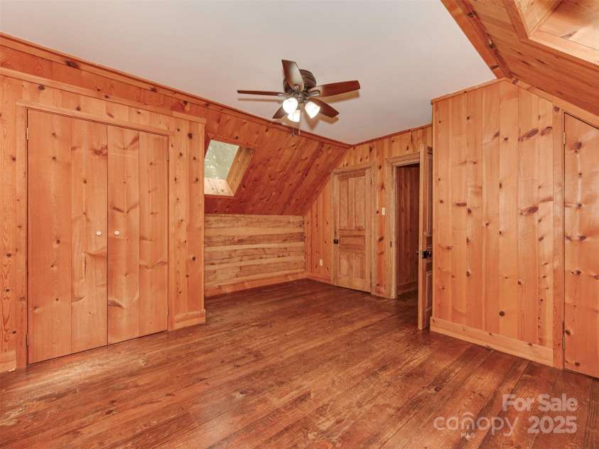 5109 Walnut Grove Lane, Charlotte, NC 28227.  MLS# CAR4270283, YatesRealty ID 19160. 