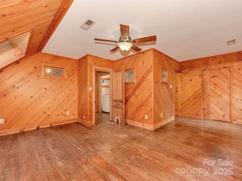 5109 Walnut Grove Lane, Charlotte, NC 28227.  MLS# CAR4270283, YatesRealty ID 19160. 