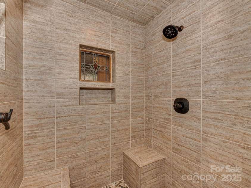 5109 Walnut Grove Lane, Charlotte, NC 28227.  MLS# CAR4270283, YatesRealty ID 19160. 