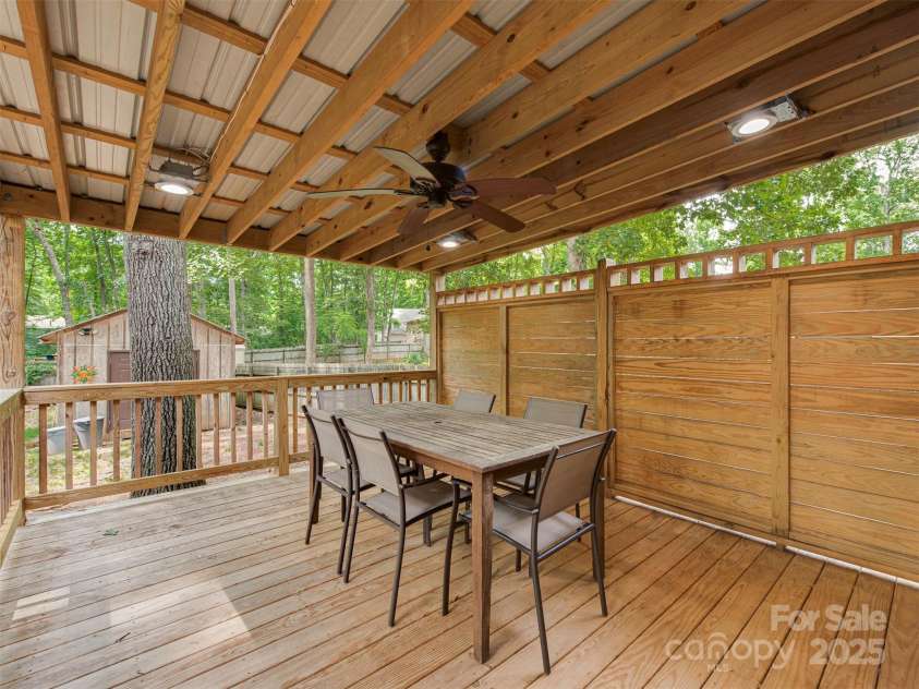 5109 Walnut Grove Lane, Charlotte, NC 28227.  MLS# CAR4270283, YatesRealty ID 19160. 