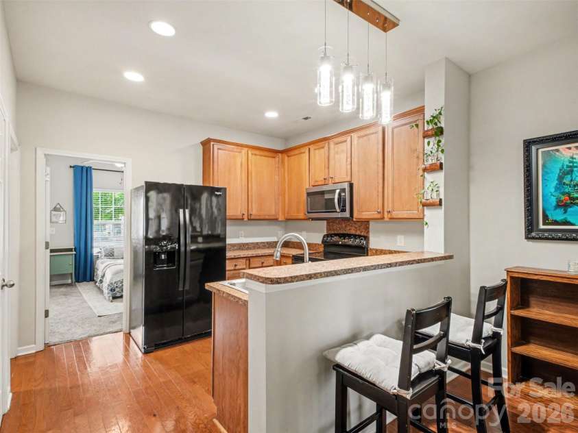 9639 Turning Wheel Drive, Charlotte, NC 28214.  MLS# CAR4374823, YatesRealty ID 19160. Kitchen breakfast bar