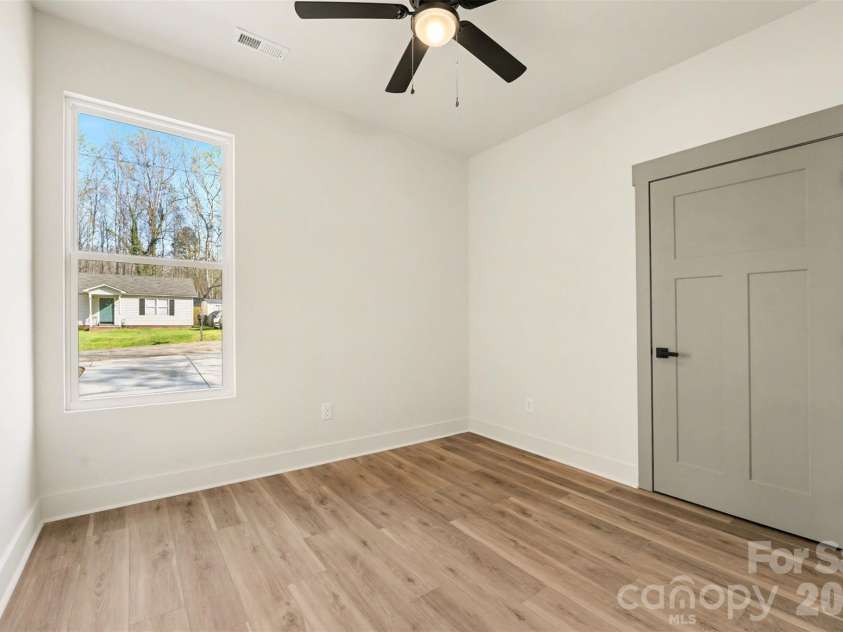 425 Ballard Street, Cherryville, NC 28021.  MLS# CAR4360985, YatesRealty ID 19161. 