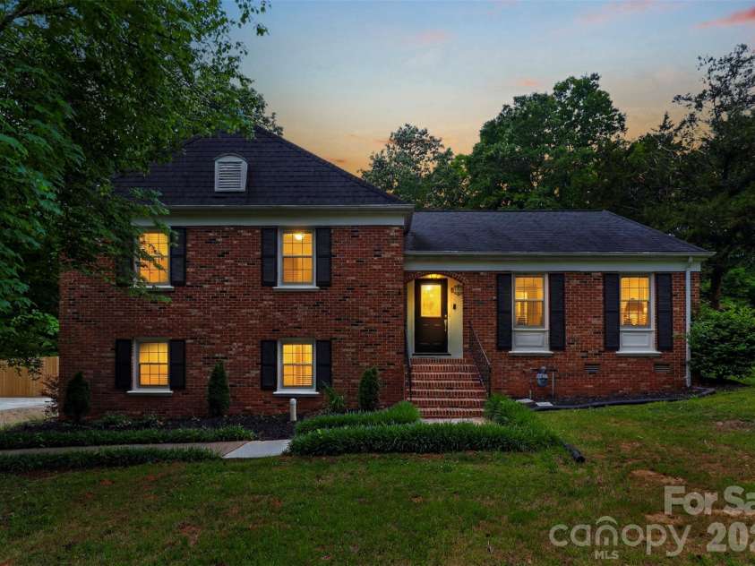 1801 Havenwood Drive, Lancaster, SC 29720.  MLS# CAR4376576, YatesRealty ID 19162. 