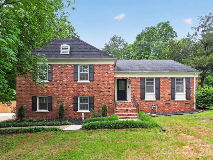 1801 Havenwood Drive, Lancaster, SC 29720.  MLS# CAR4376576, YatesRealty ID 19162. 