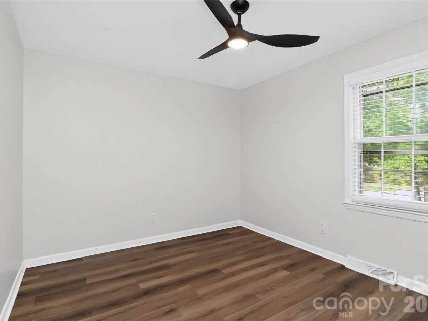 1801 Havenwood Drive, Lancaster, SC 29720.  MLS# CAR4376576, YatesRealty ID 19162. Third Bedroom