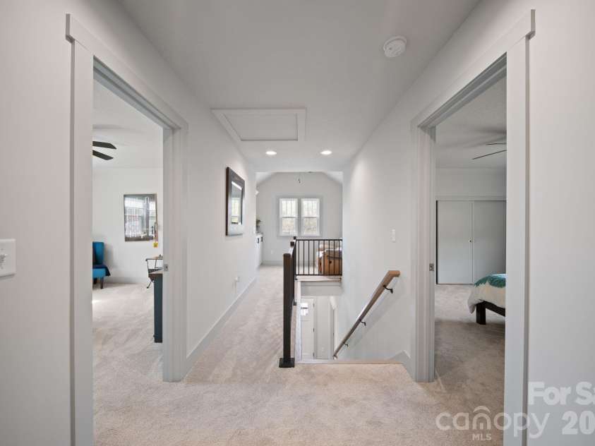 16 Hare Ridge, Asheville, NC 28803.  MLS# CAR4366214, YatesRealty ID 19164. 