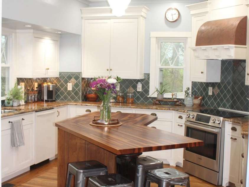 242 Birch Lane, Arden, NC 28704.  MLS# CAR4249293, YatesRealty ID 19164. Amazing designer kitchen!