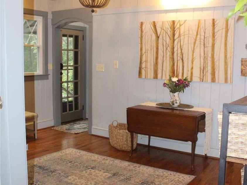 242 Birch Lane, Arden, NC 28704.  MLS# CAR4249293, YatesRealty ID 19164. Amazing Dining Room with hardwood floors