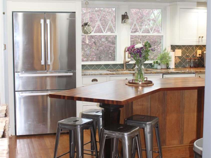 242 Birch Lane, Arden, NC 28704.  MLS# CAR4249293, YatesRealty ID 19164. Bosch Refrigerator, Range and Dishwasher.