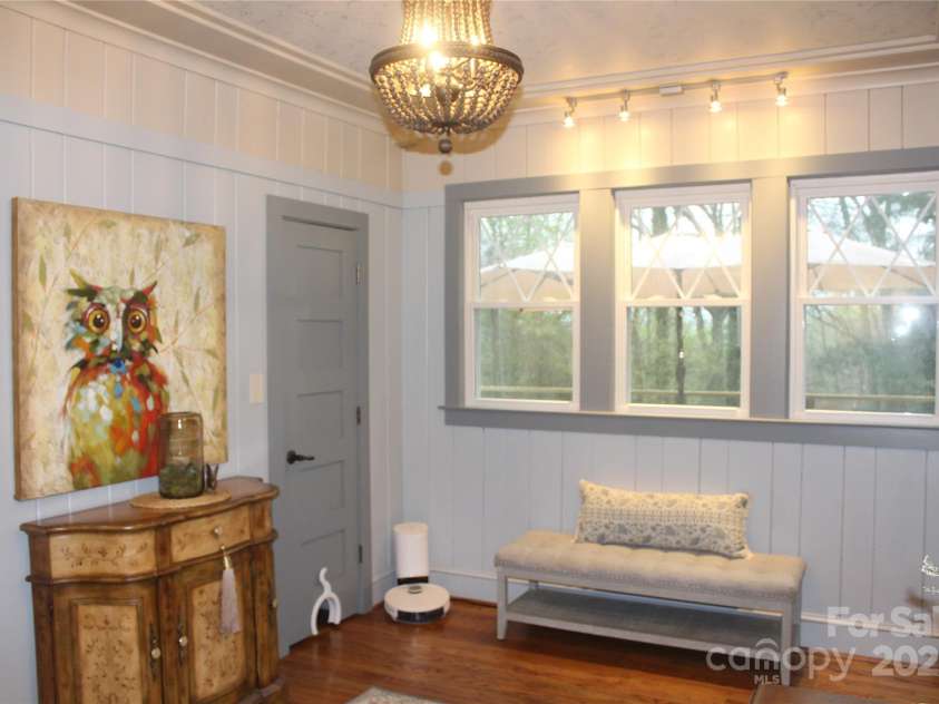 242 Birch Lane, Arden, NC 28704.  MLS# CAR4249293, YatesRealty ID 19164. Lots of Natural light from the abundant windows and a pantry too!